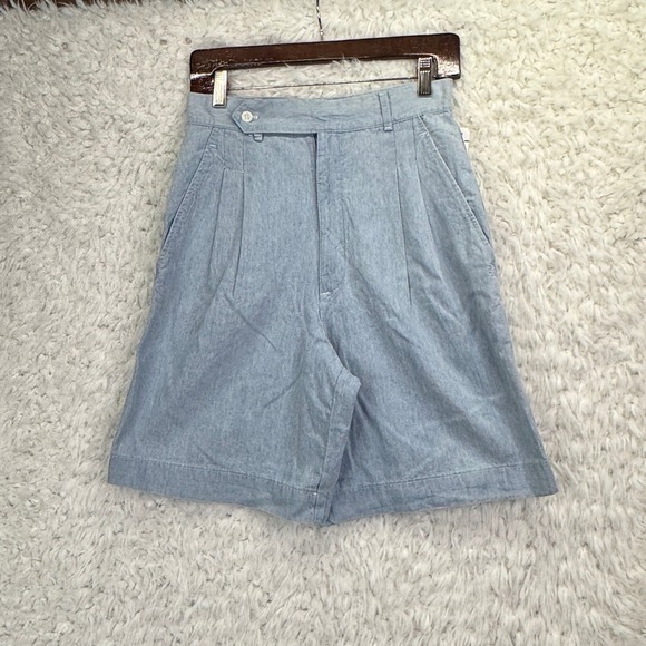 GAP Pants - Gap Vintage 90s Pleated Chambray Shorts 9/10 Light Blue High Waisted Retro NOS
